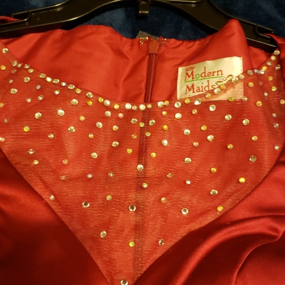 Formal Dress - Picture 3 of 4